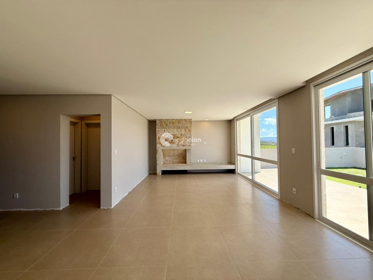 Casa de Condomínio à venda no Camobi: 