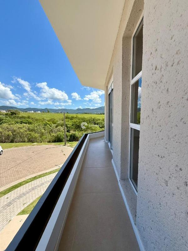 Casa de Condomínio à venda no Camobi: 