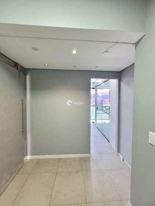 Sala Comercial para aluguel no Centro: 