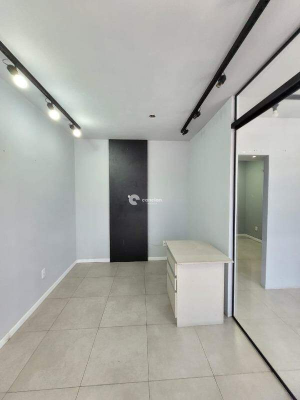 Sala Comercial para aluguel no Centro: 