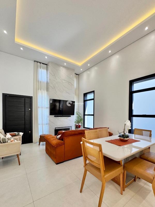 Casa à venda no Camobi: 