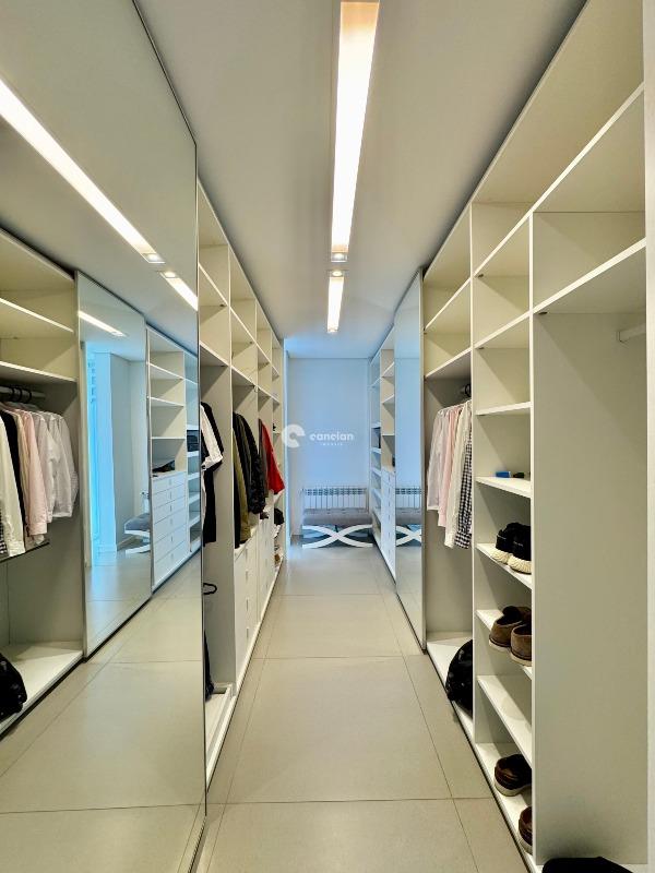 Casa de Condomínio à venda no Camobi: 