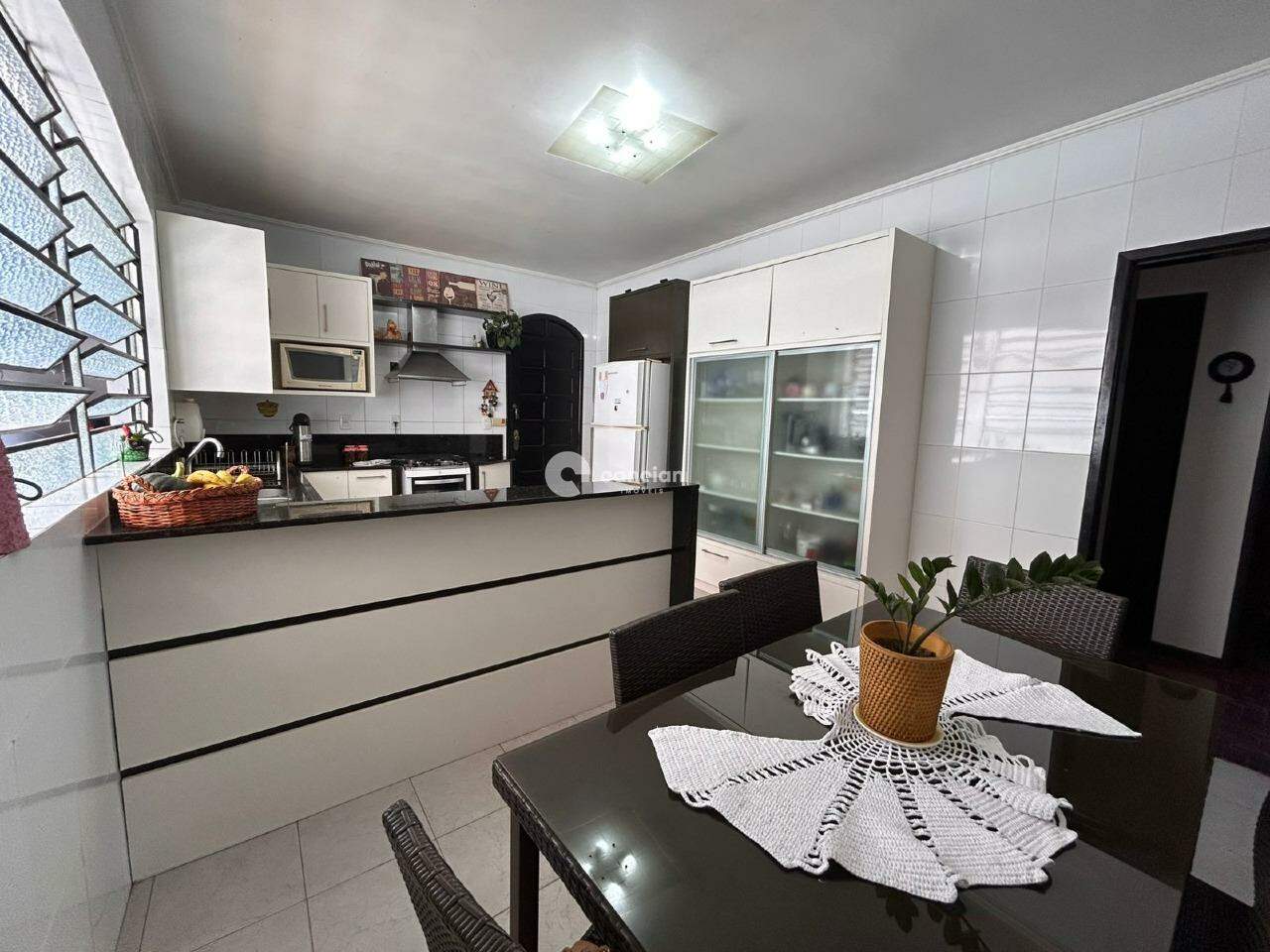 Casa à venda no Dom Antônio Reis: 
