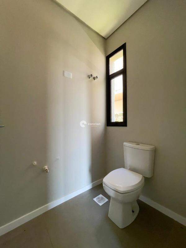 Casa de Condomínio à venda no Camobi: 