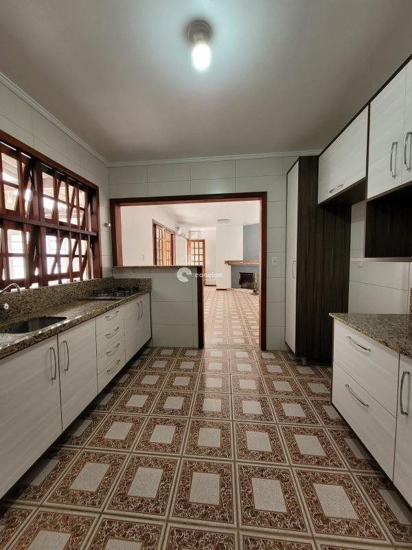 Casa para aluguel no Pé de Plátano: 