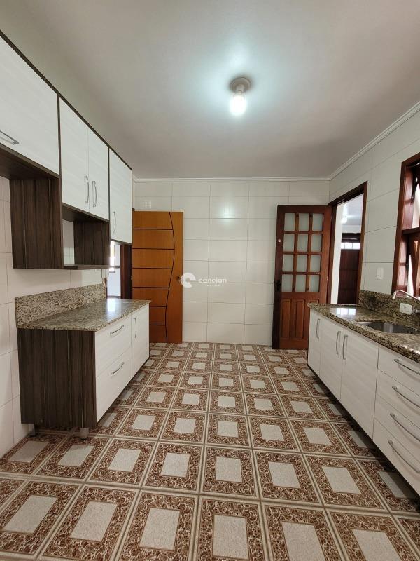 Casa para aluguel no Pé de Plátano: 