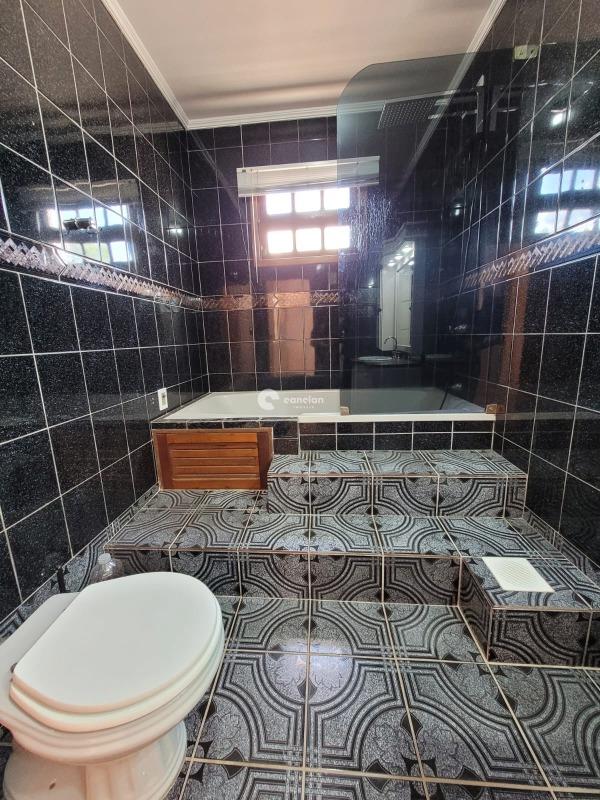 Casa para aluguel no Pé de Plátano: 