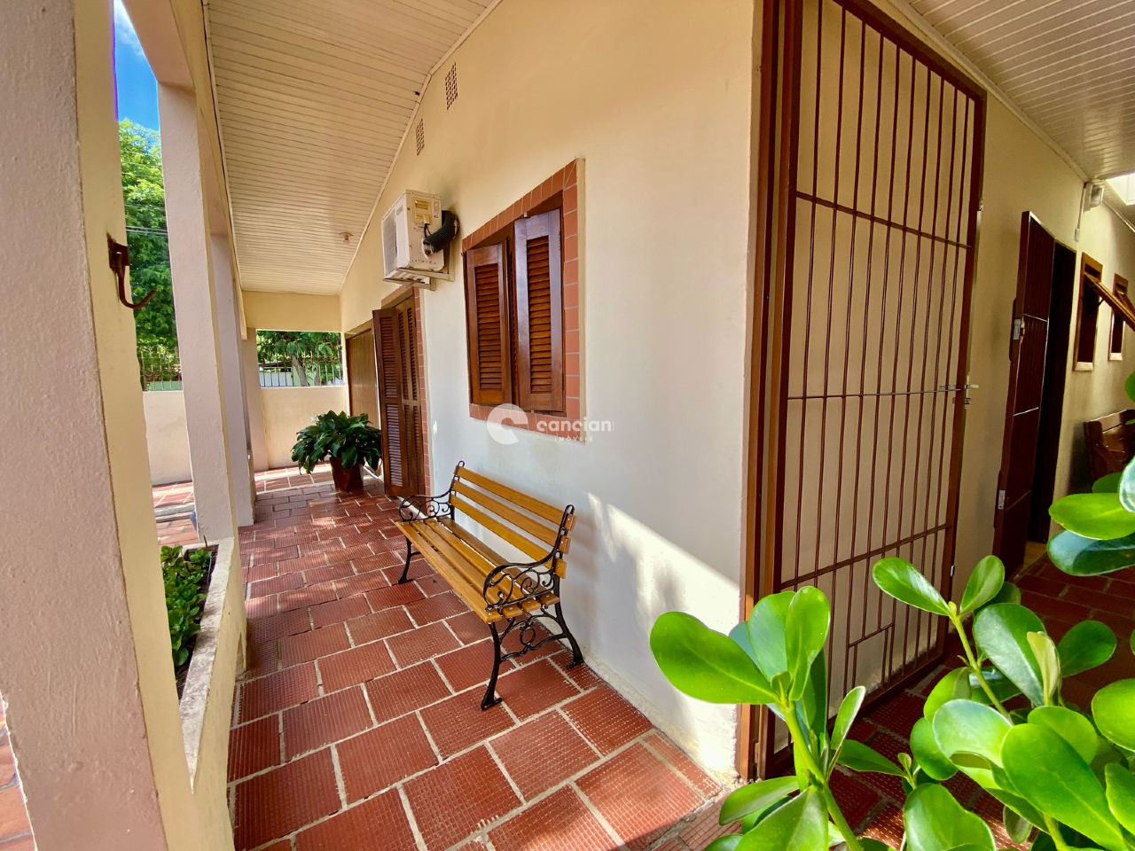 Casa à venda no Tancredo Neves: 