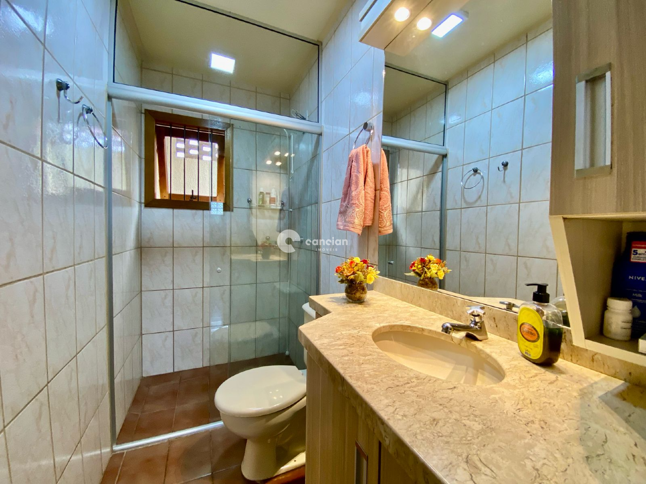 Casa à venda no Tancredo Neves: 