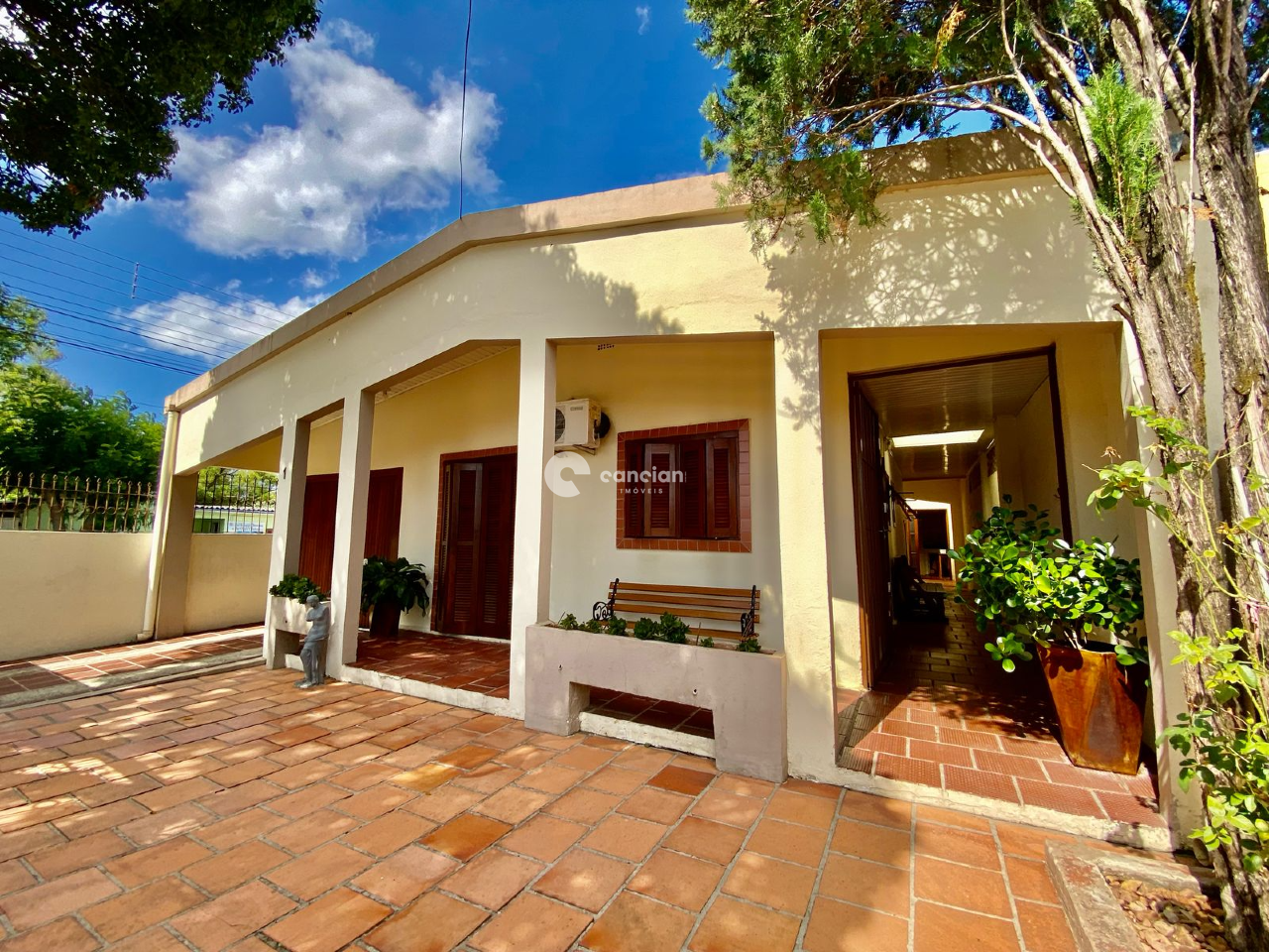 Casa à venda no Tancredo Neves: 