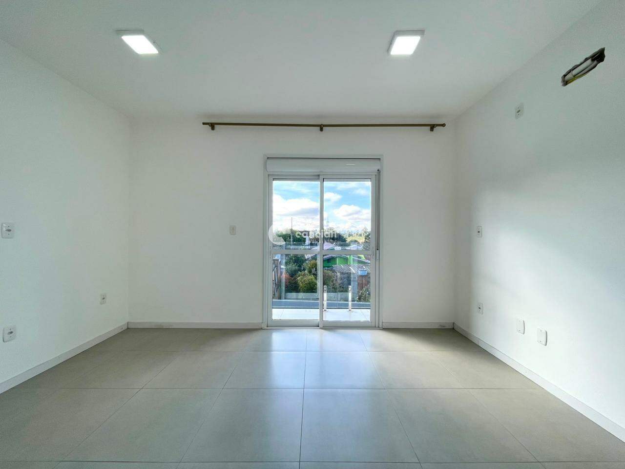 Casa de Condomínio para aluguel no São José: 