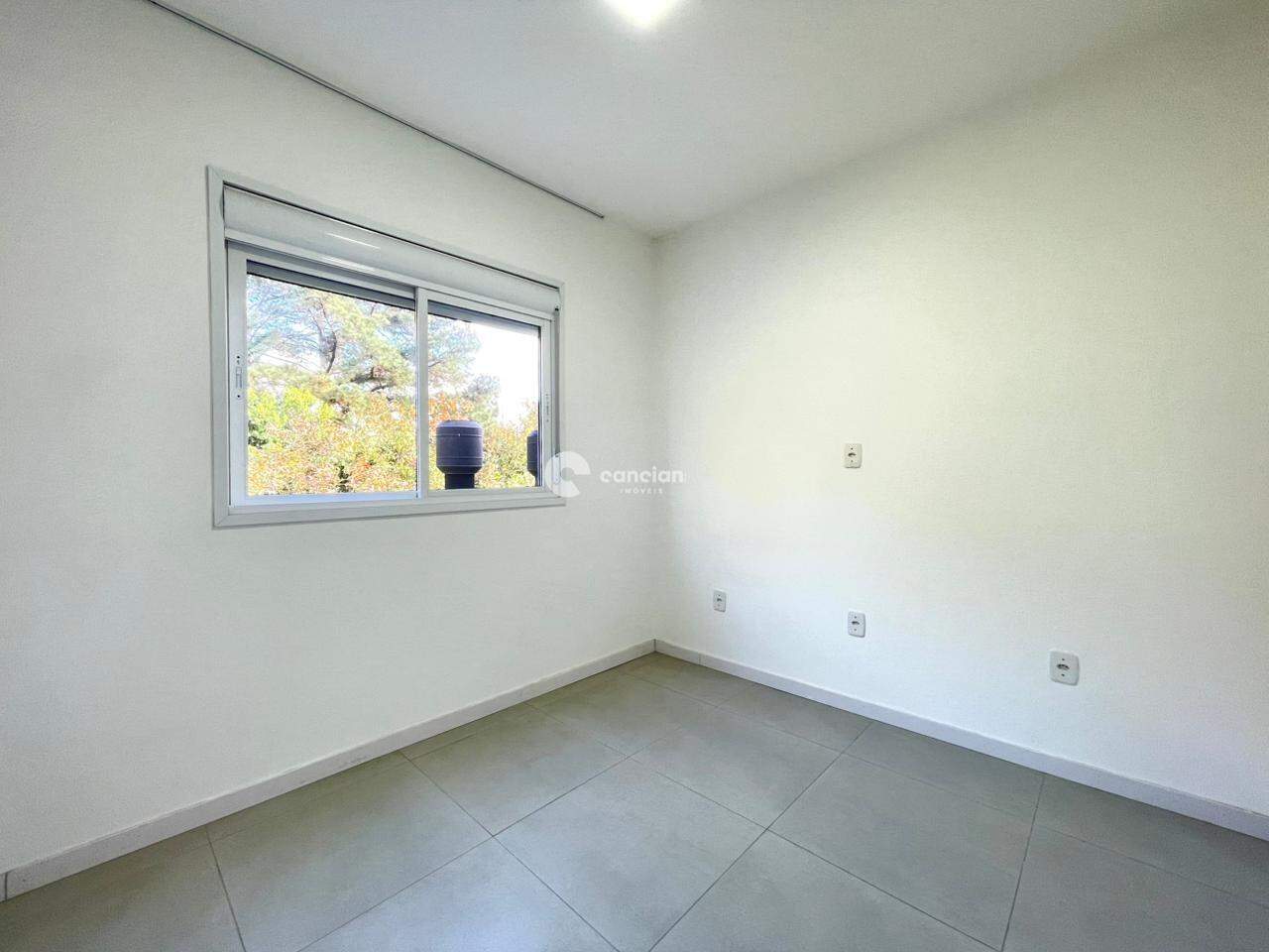Casa de Condomínio para aluguel no São José: 