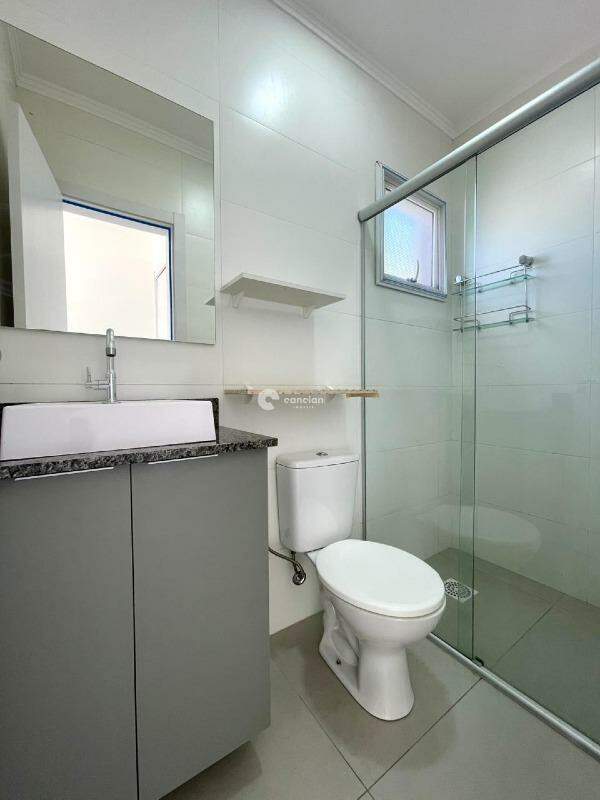 Casa de Condomínio para aluguel no São José: 
