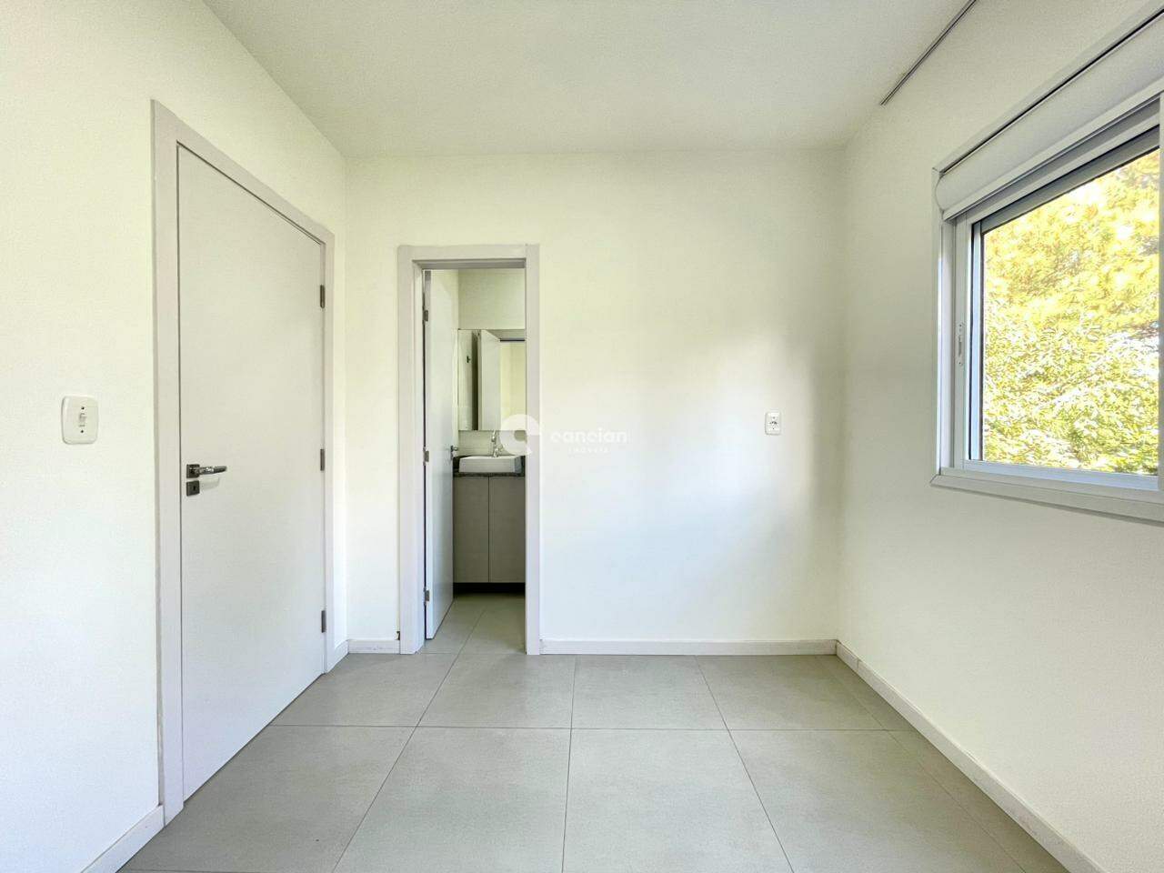 Casa de Condomínio para aluguel no São José: 