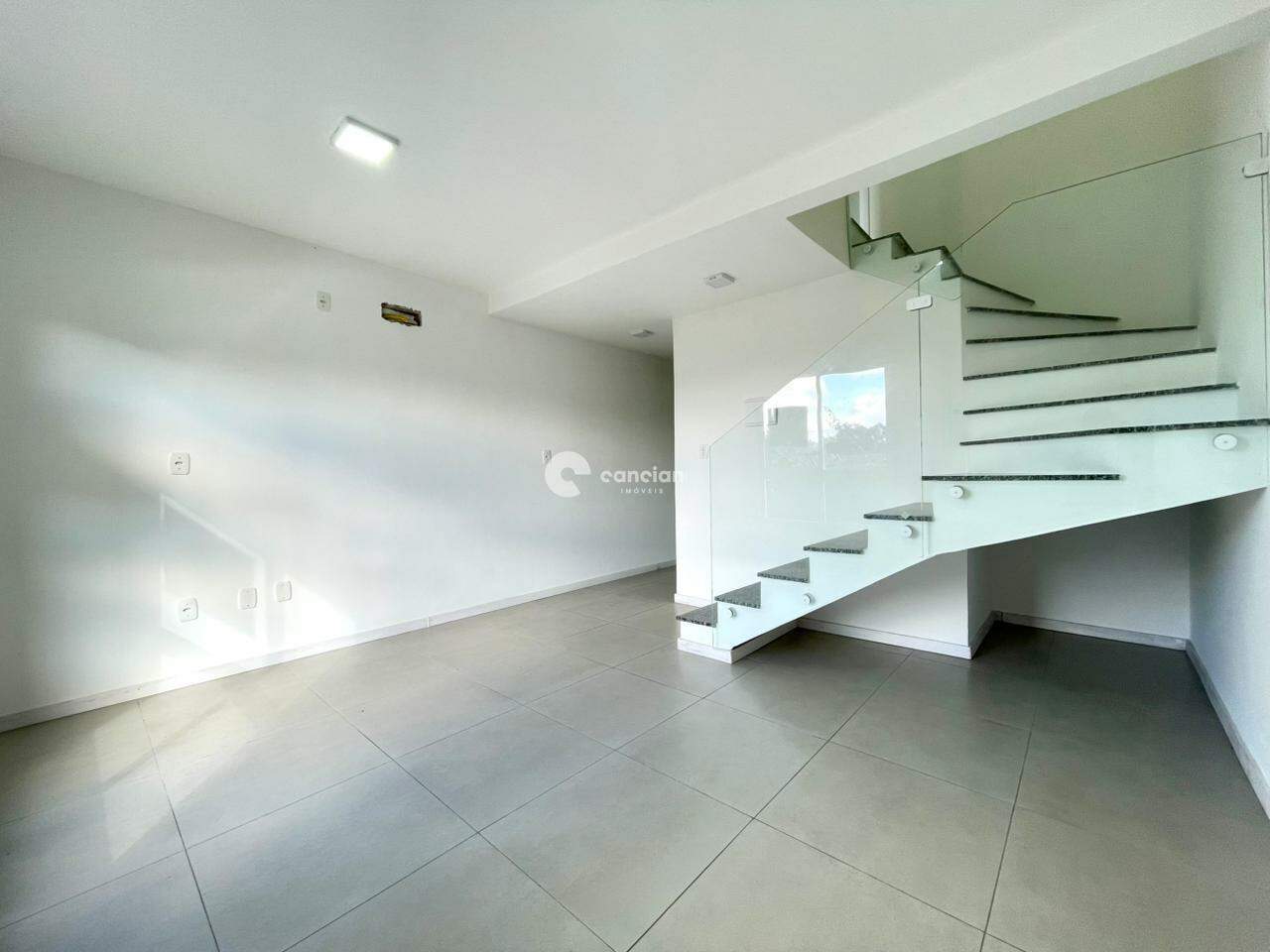 Casa de Condomínio para aluguel no São José: 