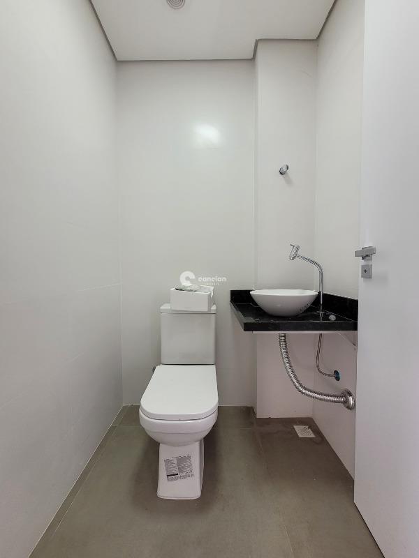 Prédio Comercial à venda no Centro: 