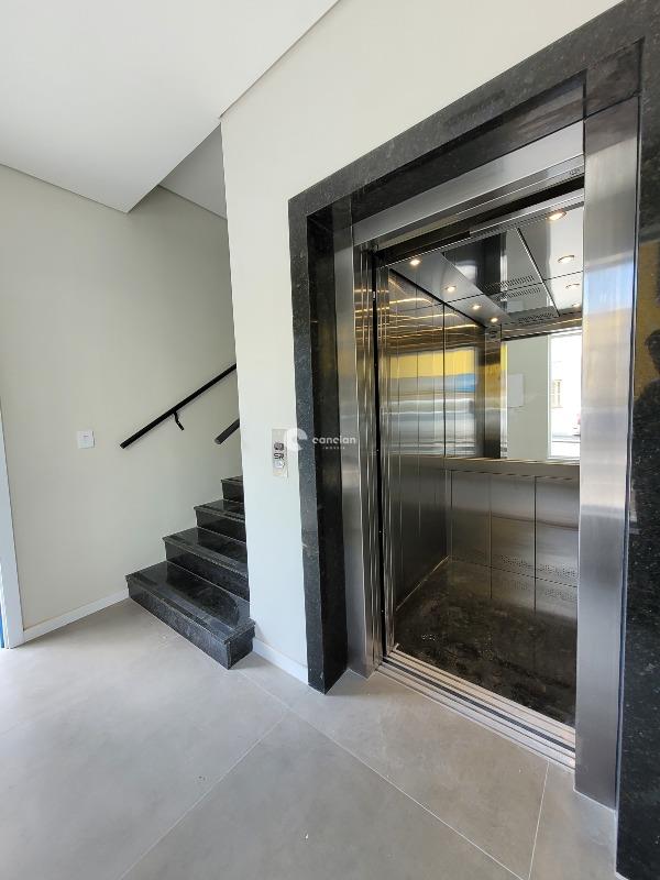 Prédio Comercial à venda no Centro: 