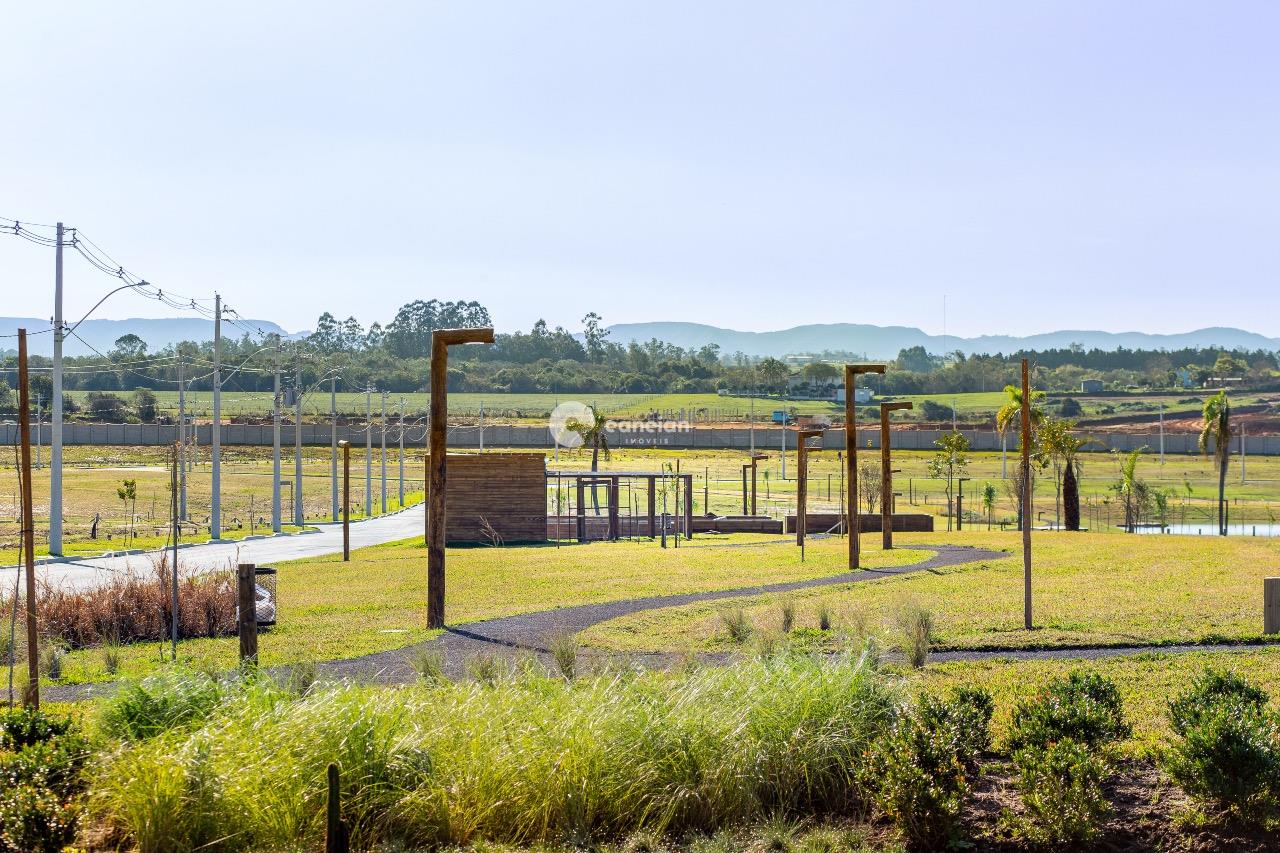 Casa de Condomínio à venda no Tomazetti: 
