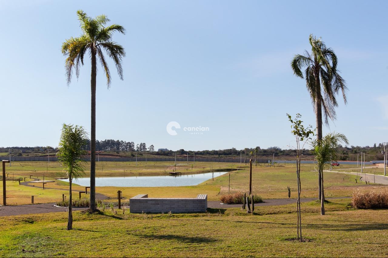 Casa de Condomínio à venda no Tomazetti: 