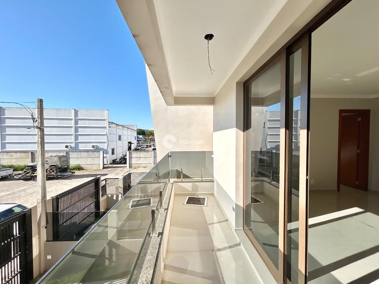 Casa à venda no Camobi: 