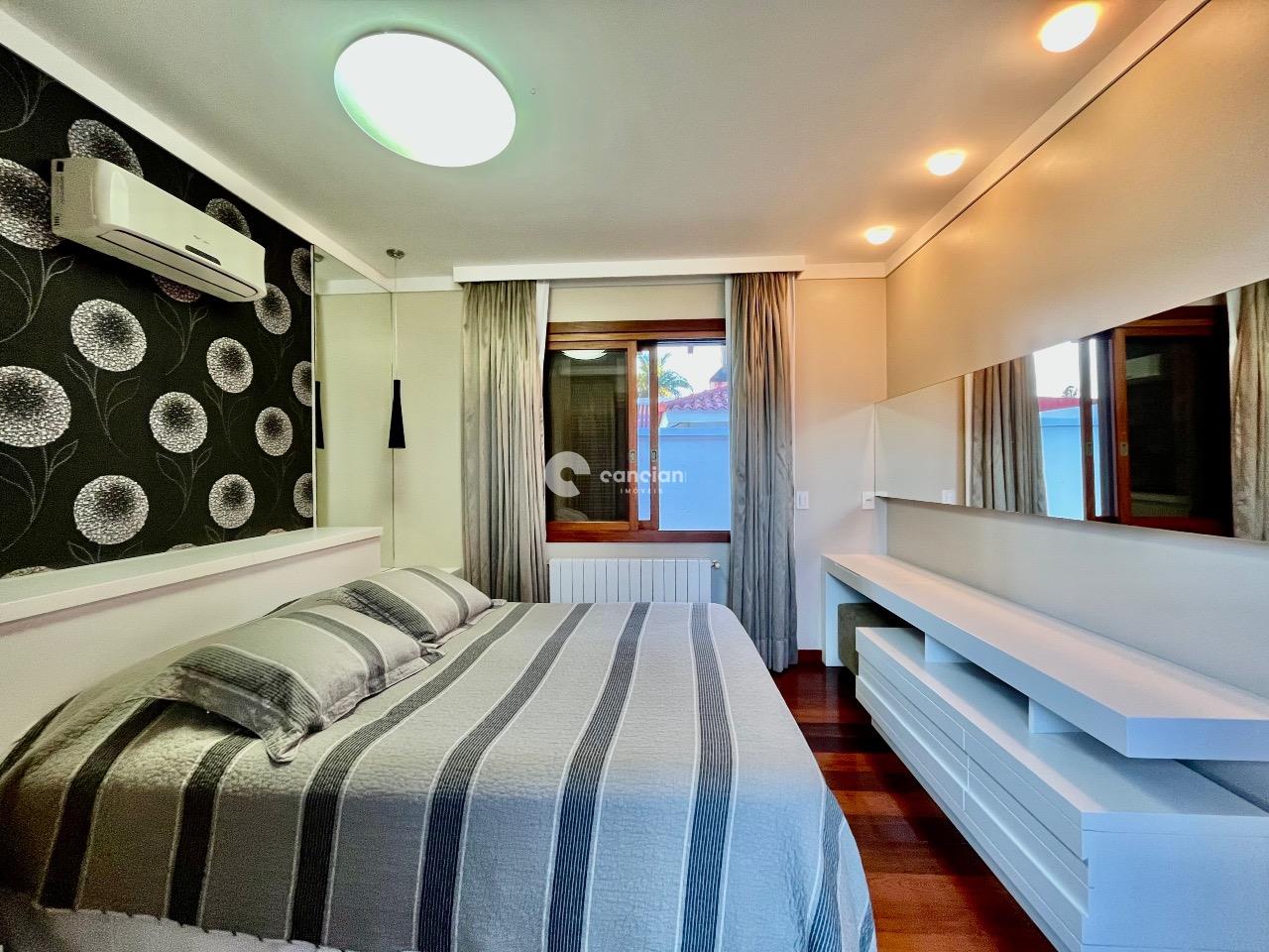 Casa de Condomínio à venda no Camobi: 