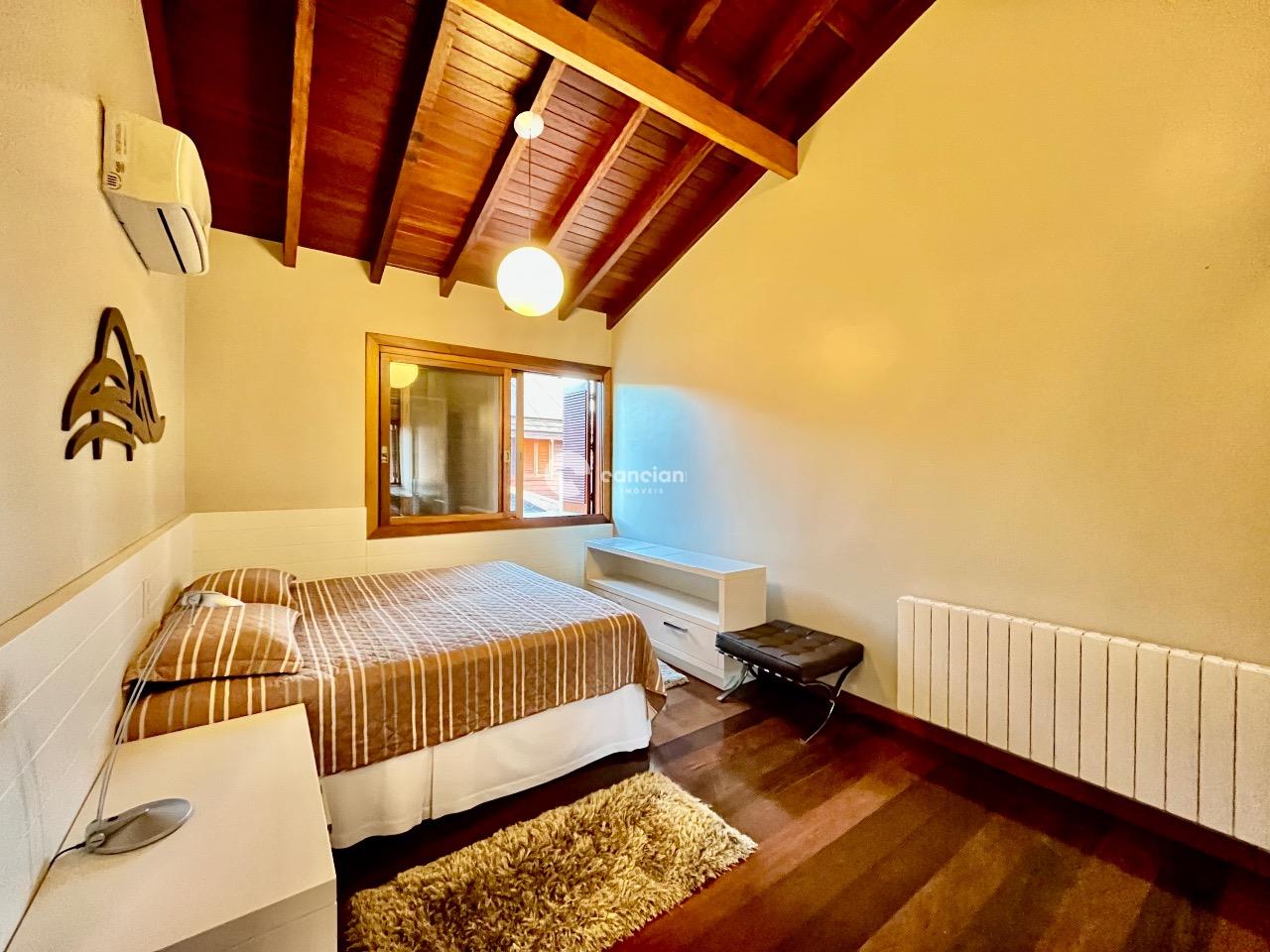 Casa de Condomínio à venda no Camobi: 