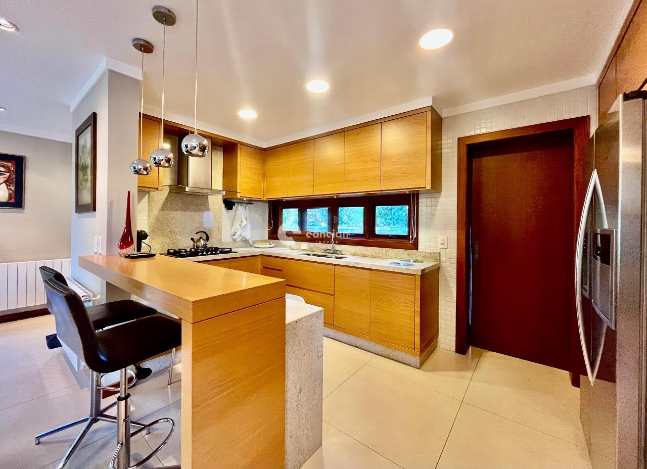 Casa de Condomínio à venda no Camobi: 