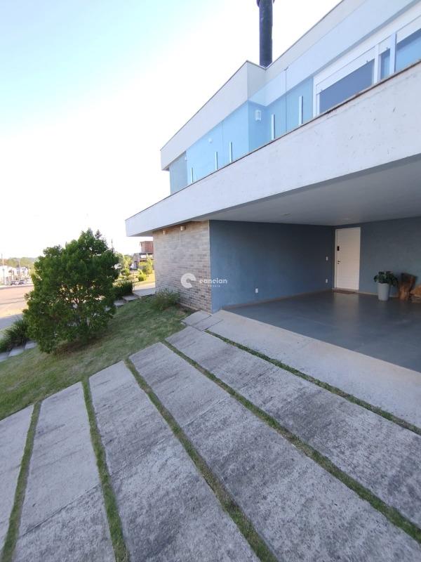 Casa de Condomínio à venda no Tomazetti: 