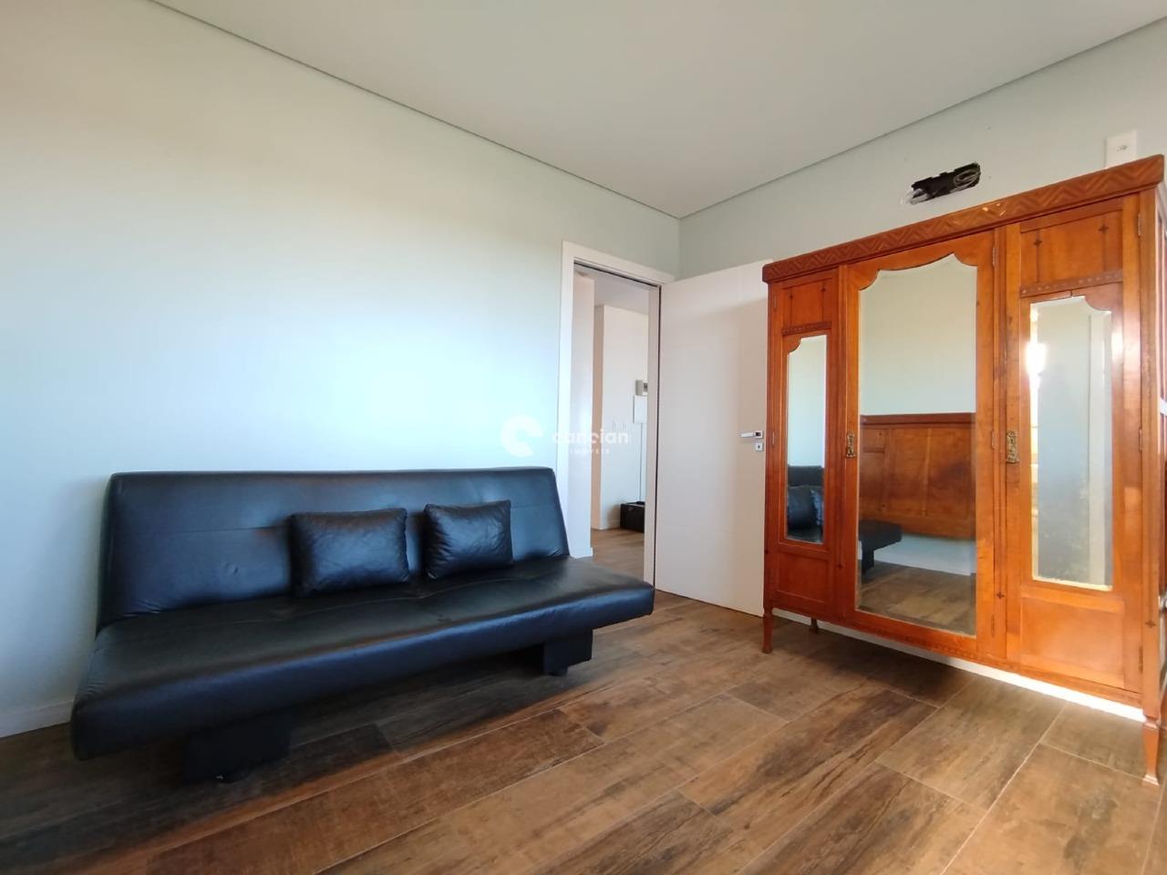 Casa de Condomínio à venda no Tomazetti: 