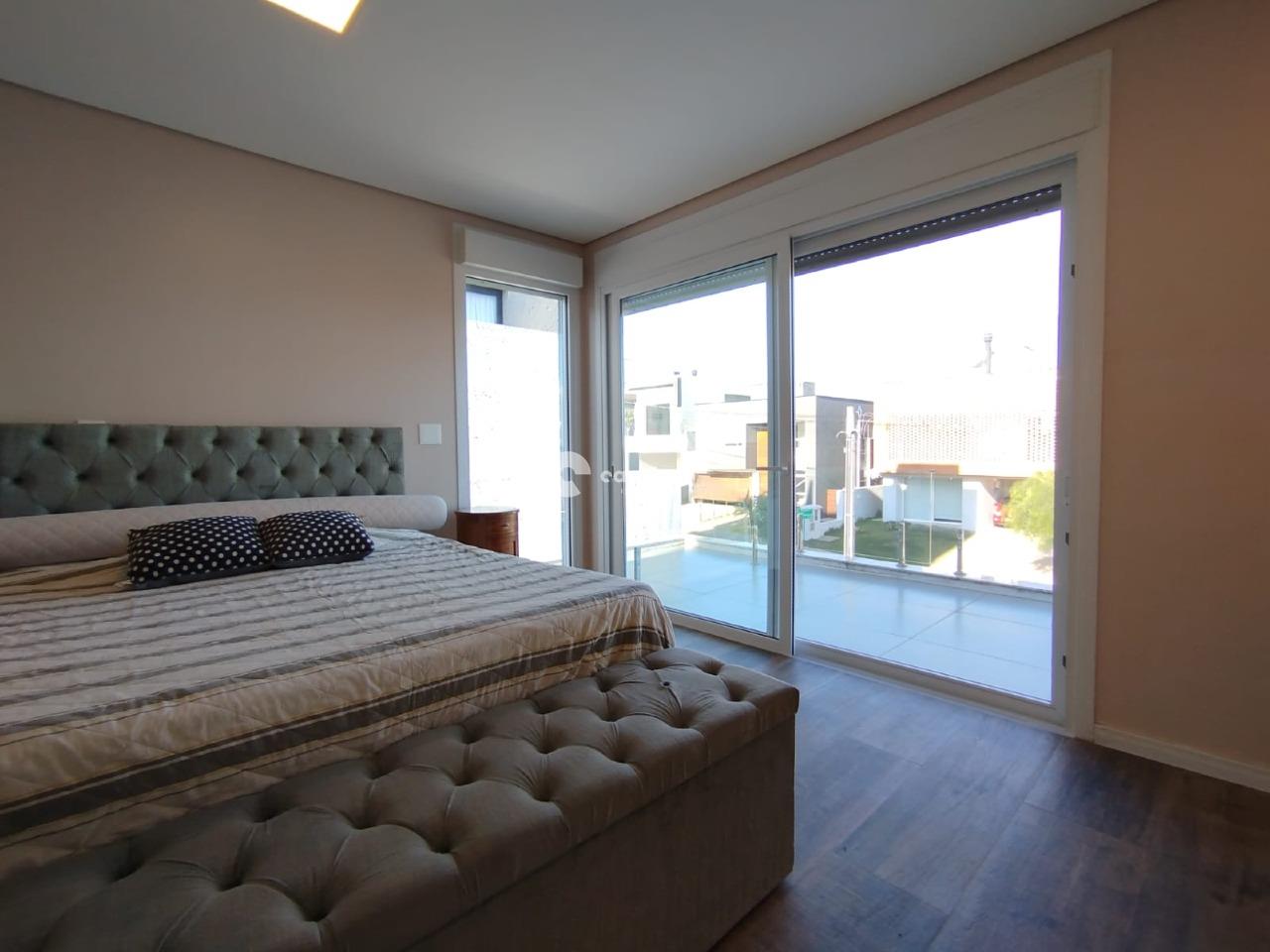 Casa de Condomínio à venda no Tomazetti: 