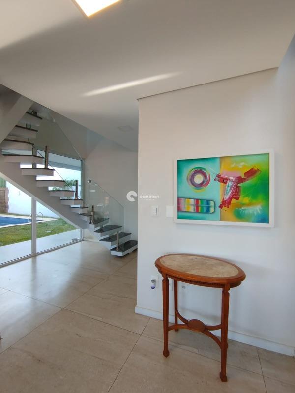 Casa de Condomínio à venda no Tomazetti: 