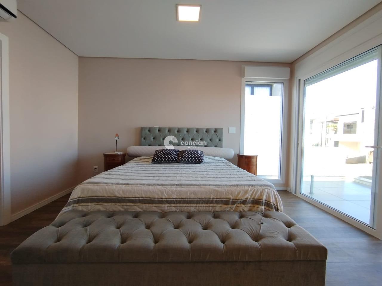 Casa de Condomínio à venda no Tomazetti: 