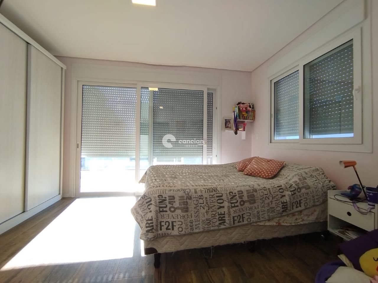 Casa de Condomínio à venda no Tomazetti: 