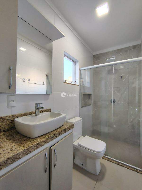 Casa para aluguel no Duque de Caxias: