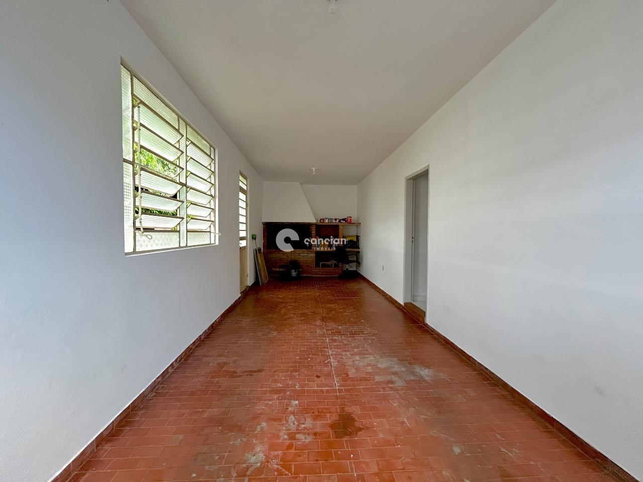 Casa à venda no Camobi: 