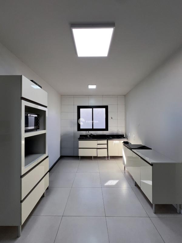 Casa à venda no Pinheiro Machado: 