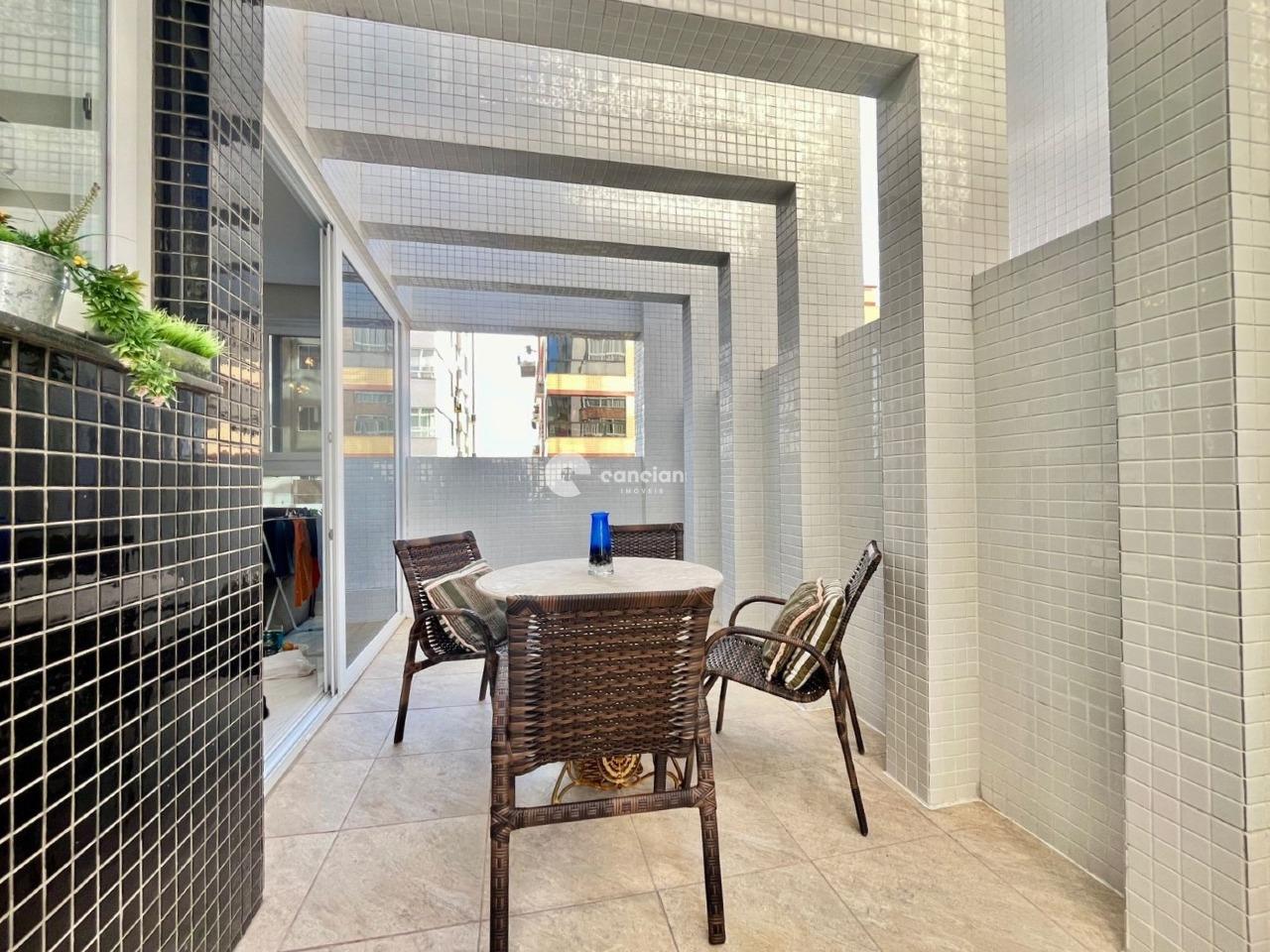 Apartamento à venda no Zona Nova: 