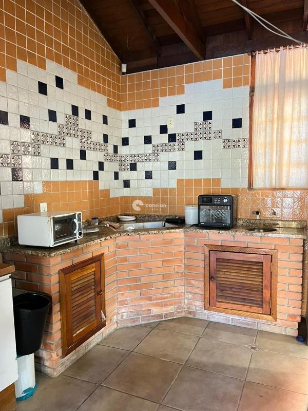 Casa à venda no Dom Antônio Reis: 