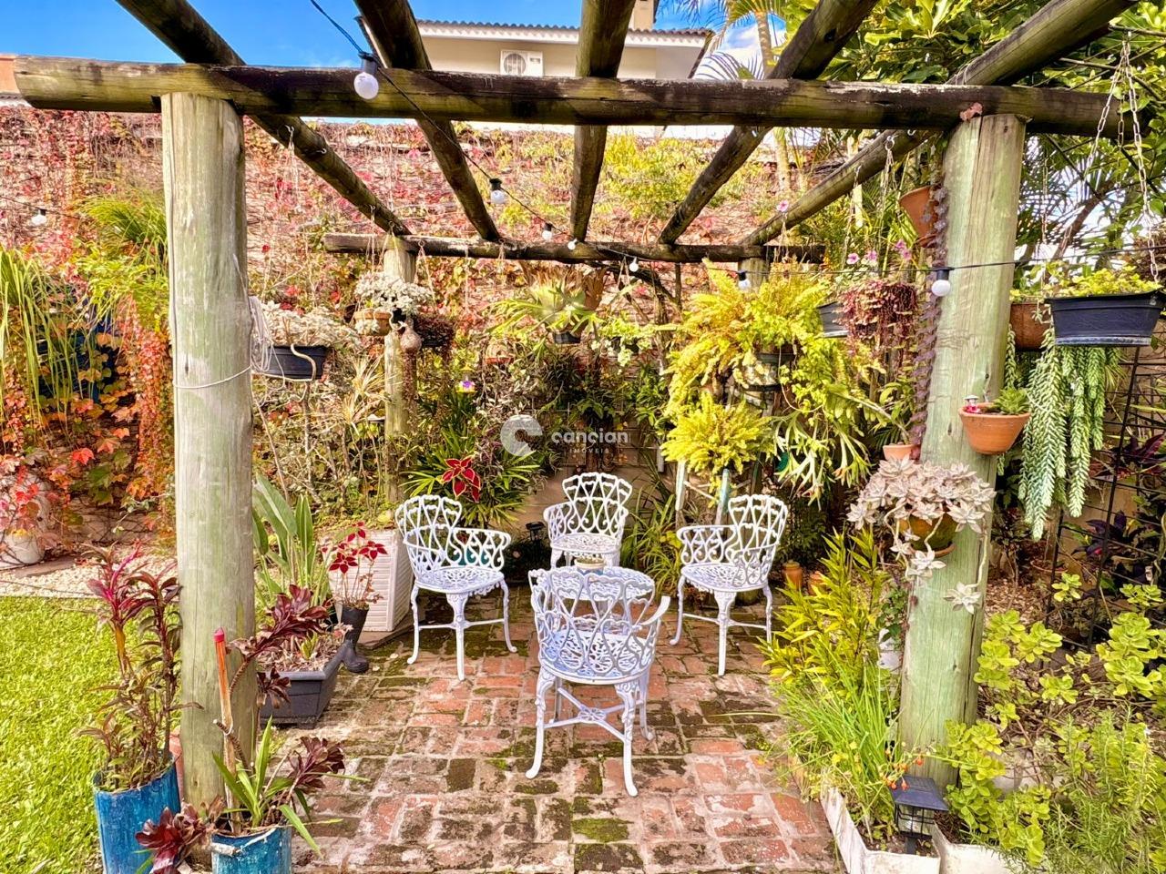 Casa de Condomínio à venda no São José: 