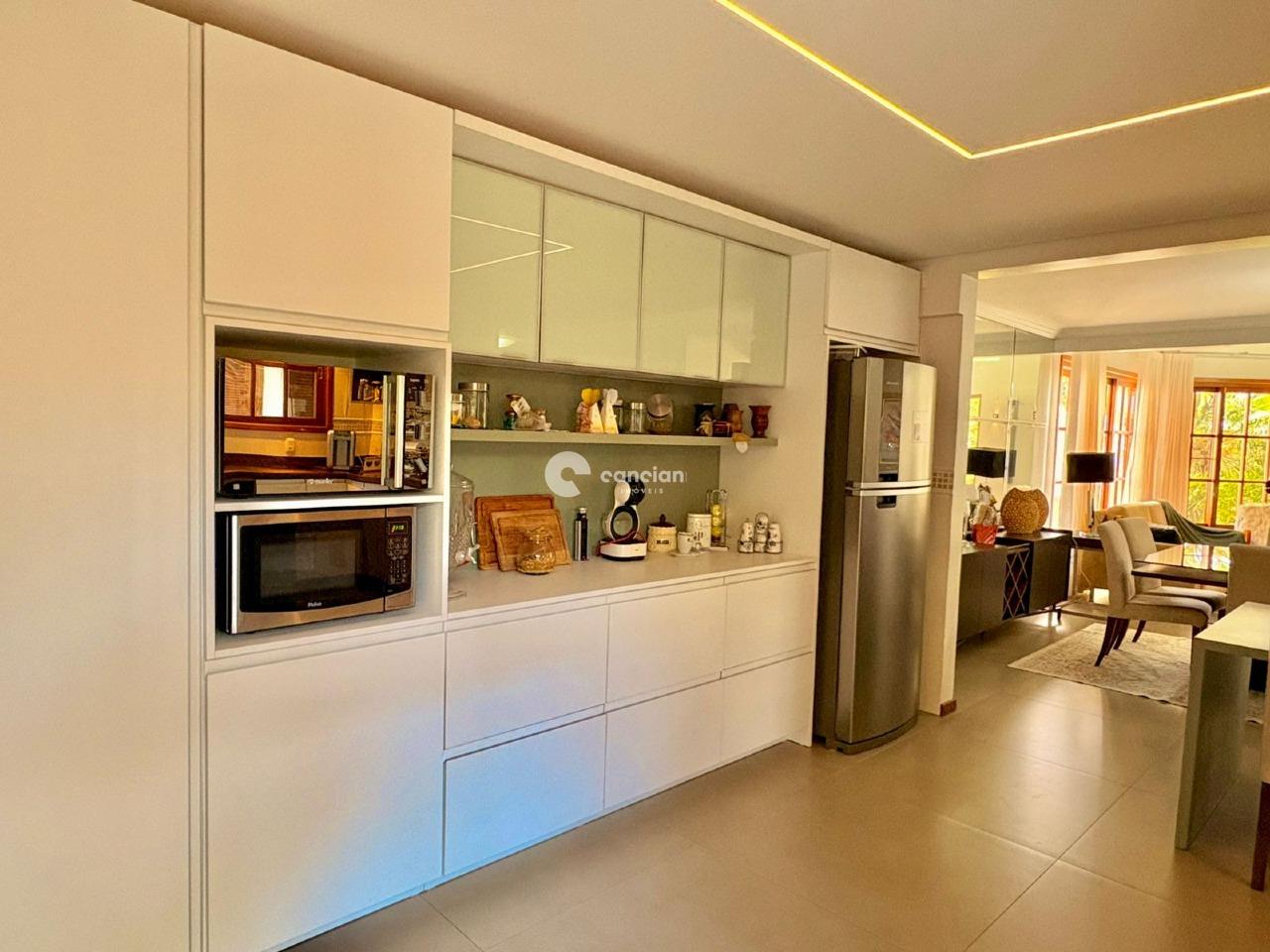 Casa de Condomínio à venda no São José: 