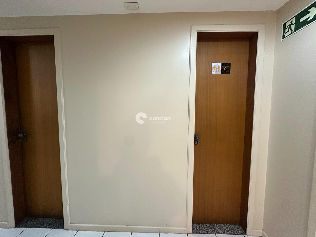 Sala Comercial à venda no Centro: 