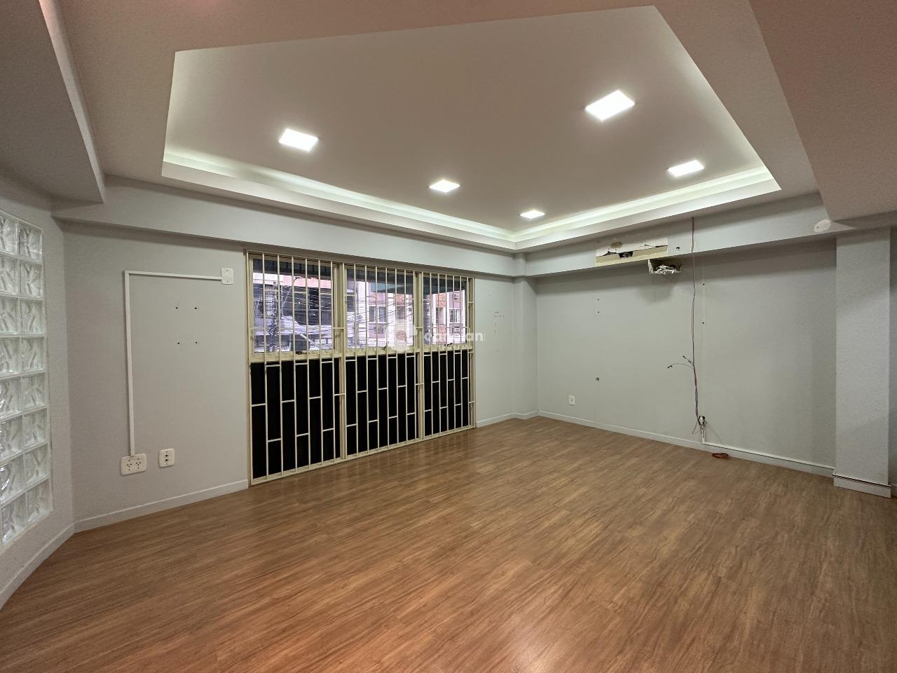 Sala Comercial à venda no Centro: 