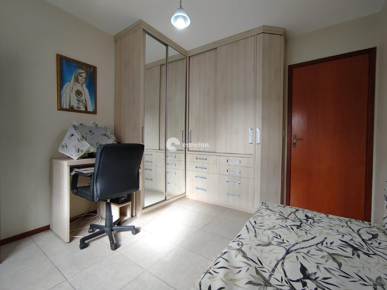 Apartamento à venda no Menino Jesus: 