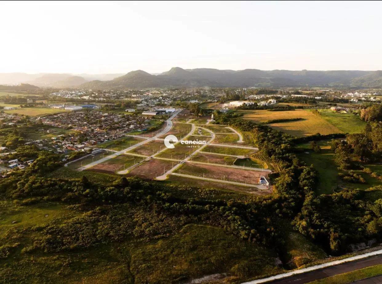 Terreno à venda no Camobi: 