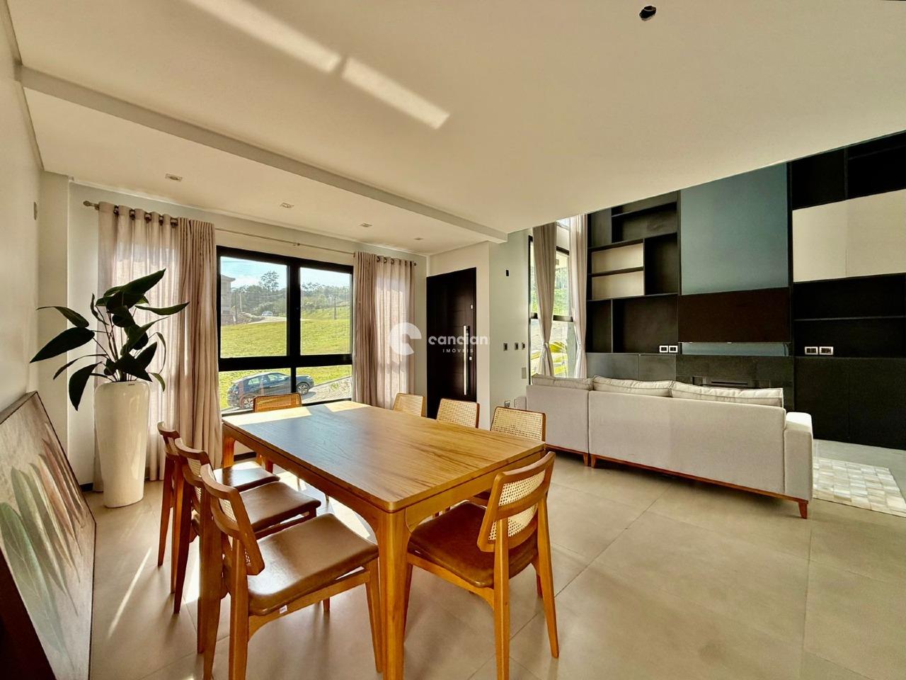 Casa de Condomínio à venda no Tomazetti: 