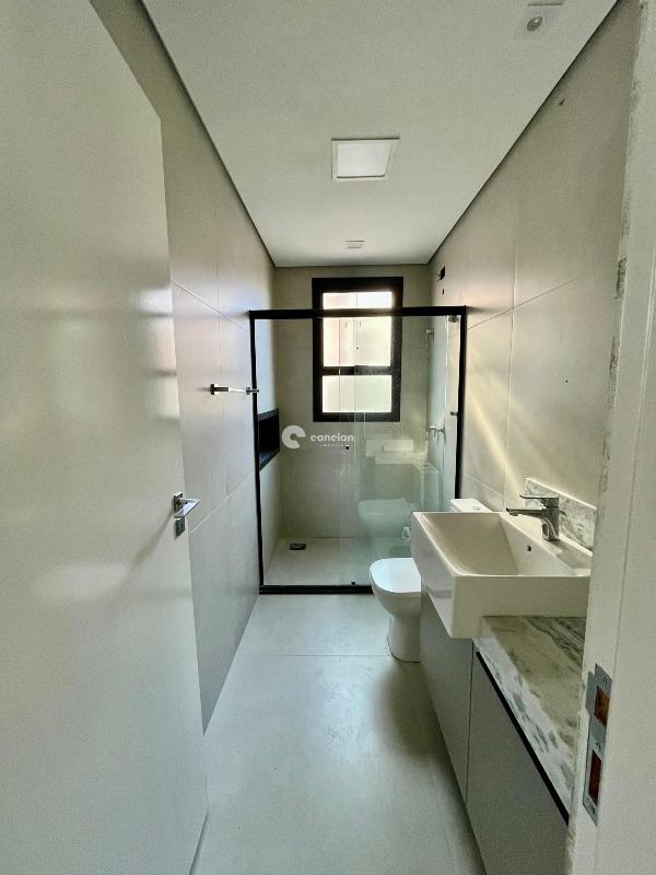 Casa de Condomínio à venda no Tomazetti: 