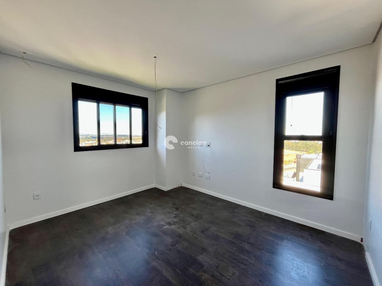 Casa de Condomínio à venda no Tomazetti: 