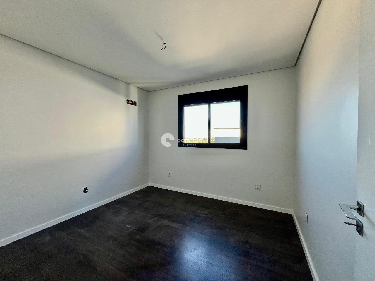 Casa de Condomínio à venda no Tomazetti: 