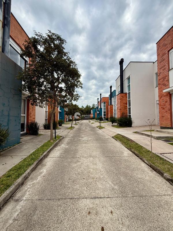 Casa de Condomínio à venda no Diácono João Luiz Pozzobon: 