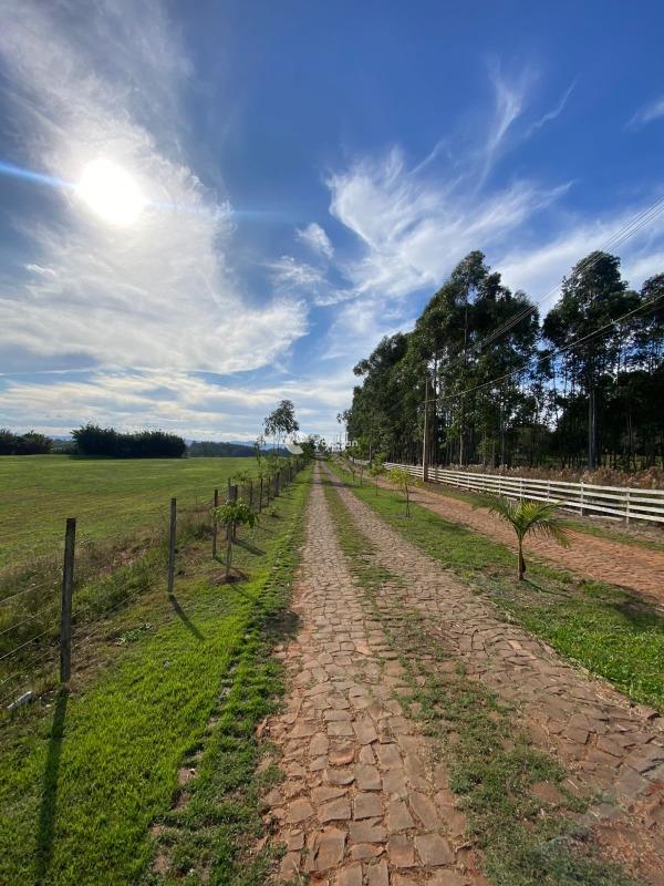 Terreno à venda no Zona rural: 